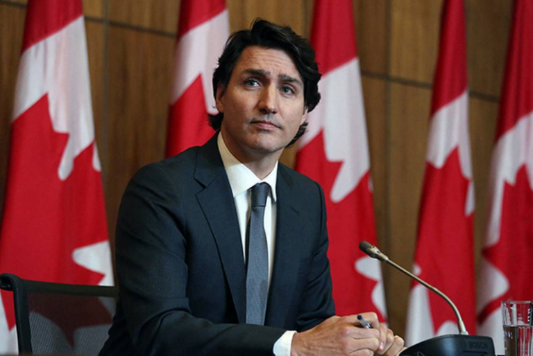 Justin Trudeau en aislamiento tras dar positivo a COVID