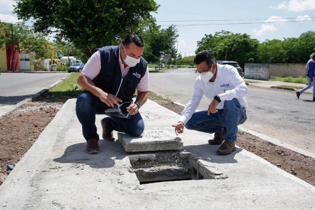 Ayuntamiento implementa brigadas para evitar acumulación de agua en las calles de Mérida