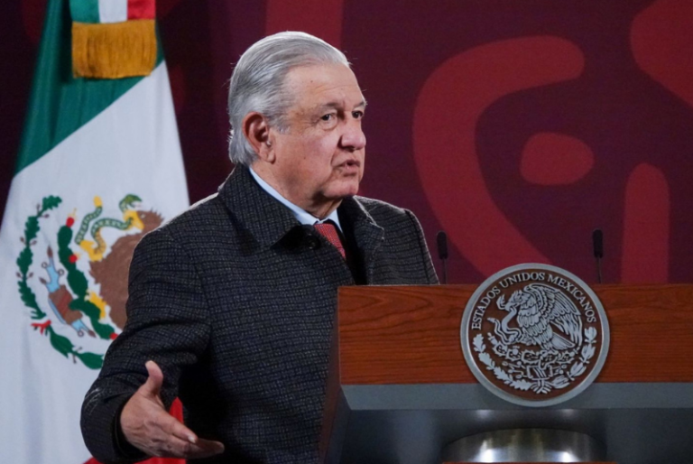 AMLO defiende elección “histórica” del nuevo líder sindical de Pemex