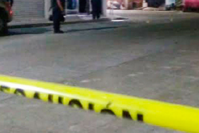 Ejecutan a un joven en cancha de futbol de la colonia ’28 de Julio’ en Playa del Carmen