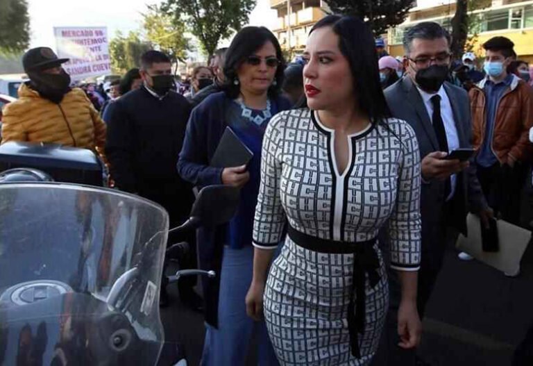 Vinculan a proceso a Sandra Cuevas por abuso de autoridad y robo; llevará el  juicio en libertad