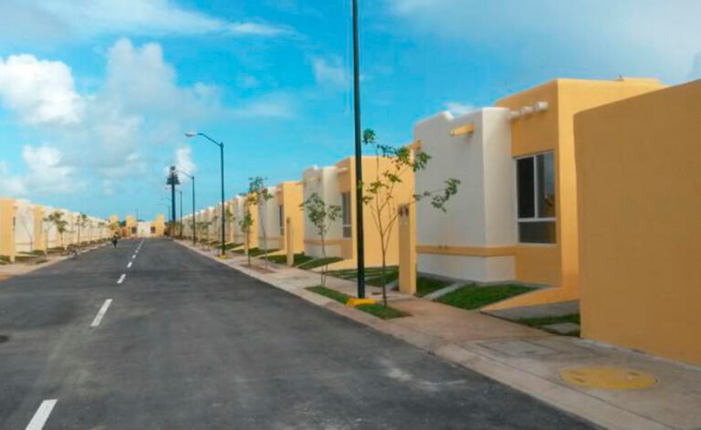 Sicarios atacan a balazos a un policía en Playa del Carmen
