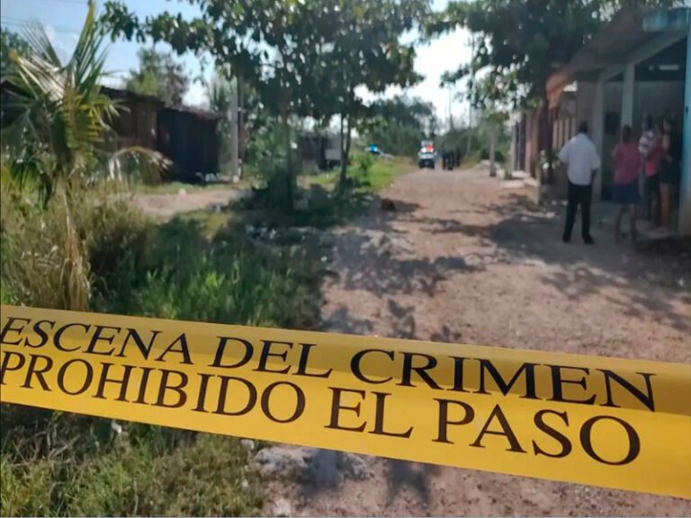 Hallan cuerpo embolsado con una soga alrededor del cuello en Cancún 