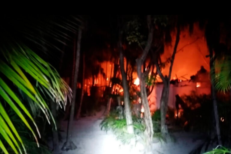 Se incendia el hotel “La Célula” en la Reserva de la Biosfera de Sian Ka’an en Tulum
