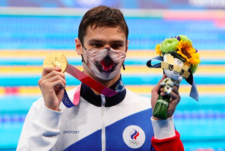 FINA suspende a campeón olímpico de natación ruso por su apoyo a la invasión en Ucrania