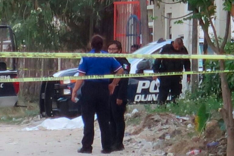 Sicarios ejecutan a dos hombres en la Región 245 de Cancún