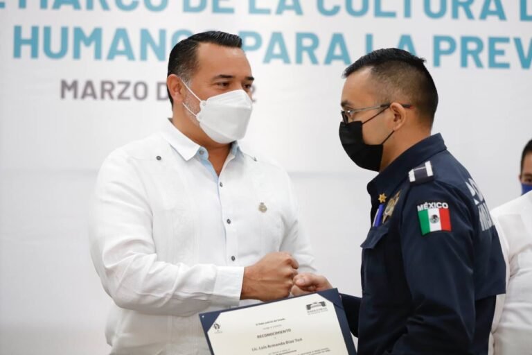 Capacitan a Policía Municipal de Mérida en resolución de conflictos a través de la mediación