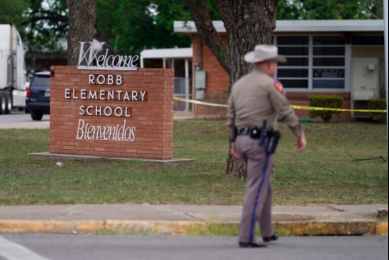 Salvador Ramos,  responsable del tiroteo en Texas, atacó a su abuela antes de ir a la escuela de Uvalde