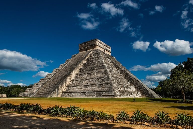 Tres zonas arqueológicas de Yucatán en el Top 10 de las más visitadas de México