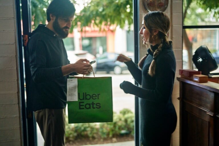 Uber Eats invertirá $100 millones en su expansión en el Sureste